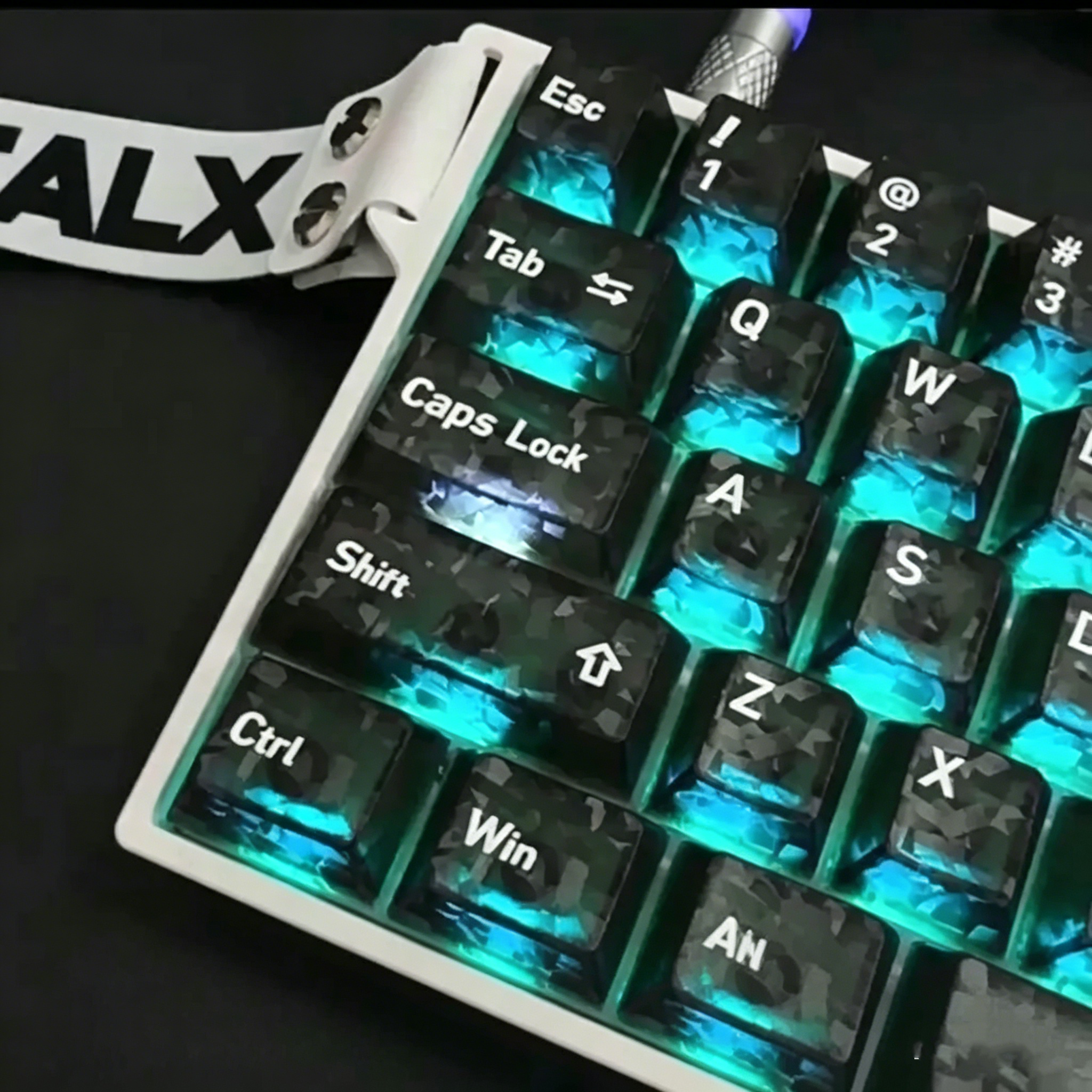 2026 New Forged Carbon Fiber T - Gaming Keyboard 2026 评论和价格